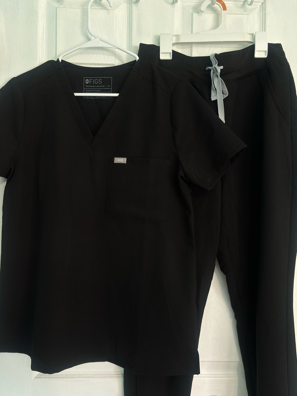 Figs Black V-Neck Scrub Top and Pants